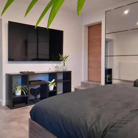 De Luxe Avec Saint-Médard-en-Jalles