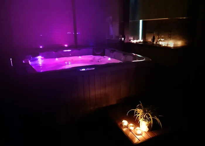 De Luxe Avec Saint-Medard-en-Jalles